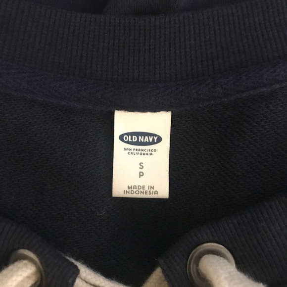 *** Old Navy Sweater - Picture 4 of 5